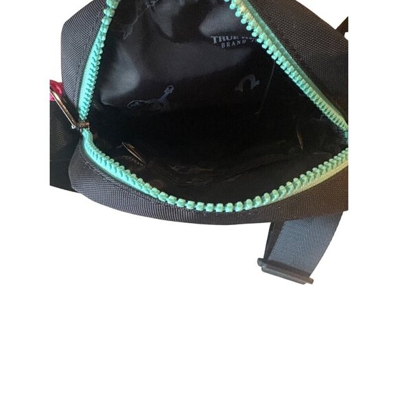 True Religion Black Crossbody Bag With Pink Logo & Adjustable Strap 7W X 9T X 9D - Picture 7 of 7